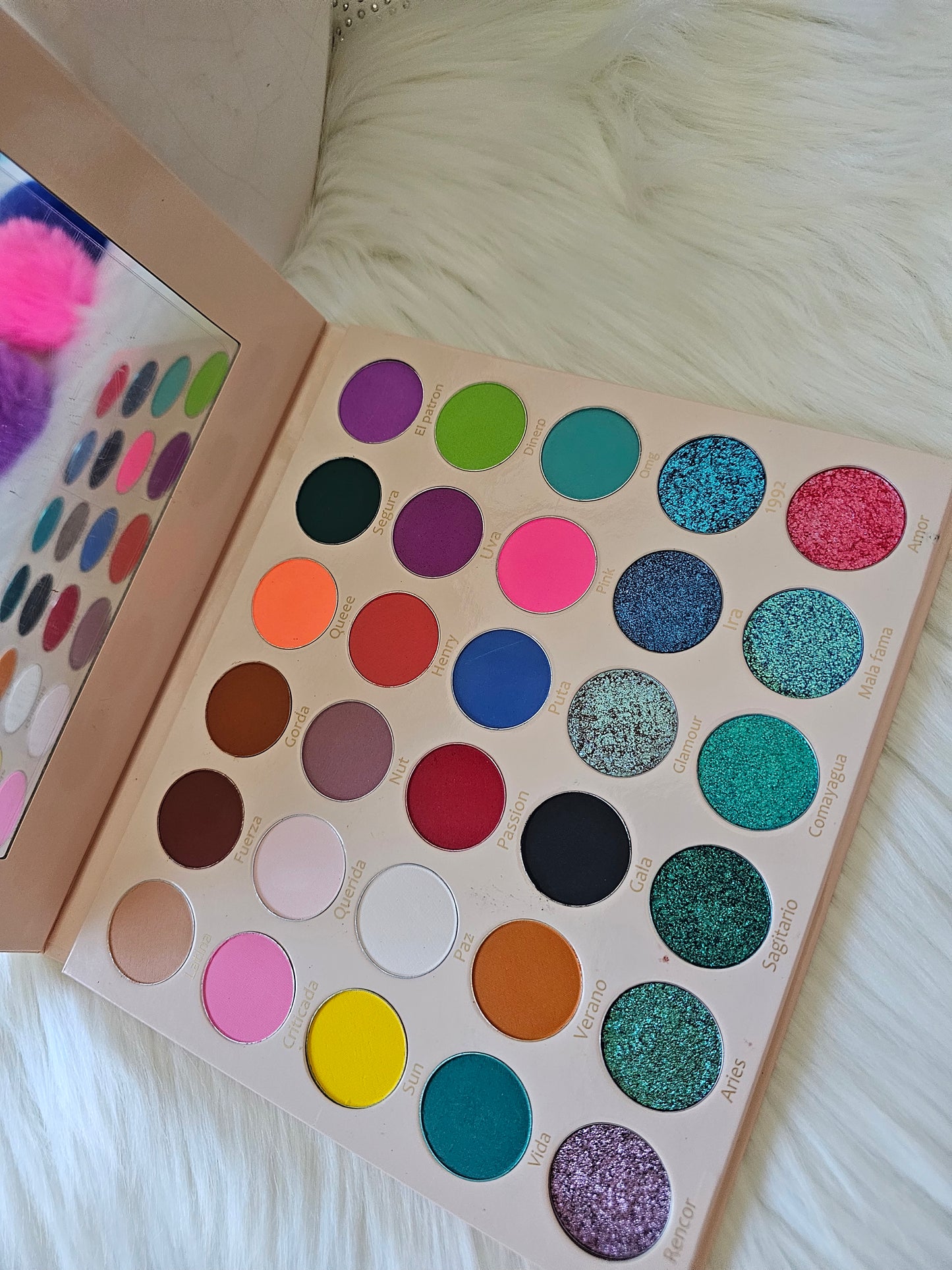 Paleta de sombras Envidia HenryMua Mala fama