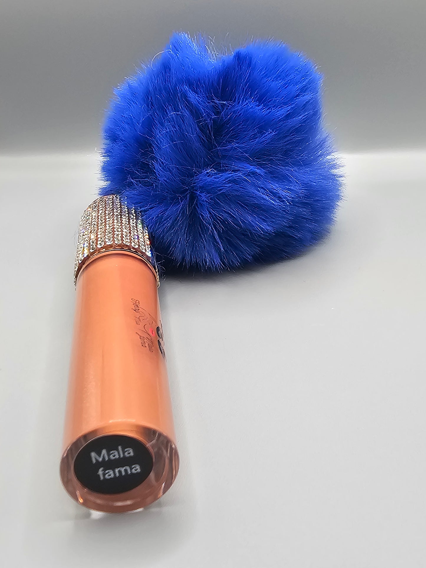 Labial mala fama